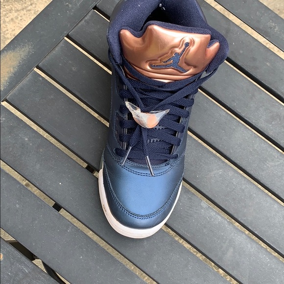 Shoes - Picture 2 of 3